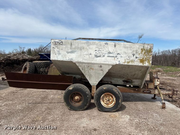 image for item DT0110 Dempsey spreader