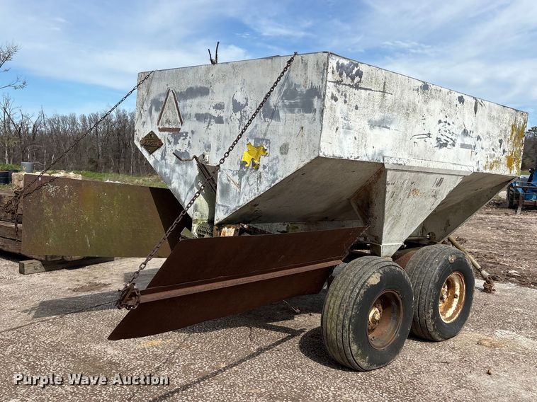 image for item DT0110 Dempsey spreader