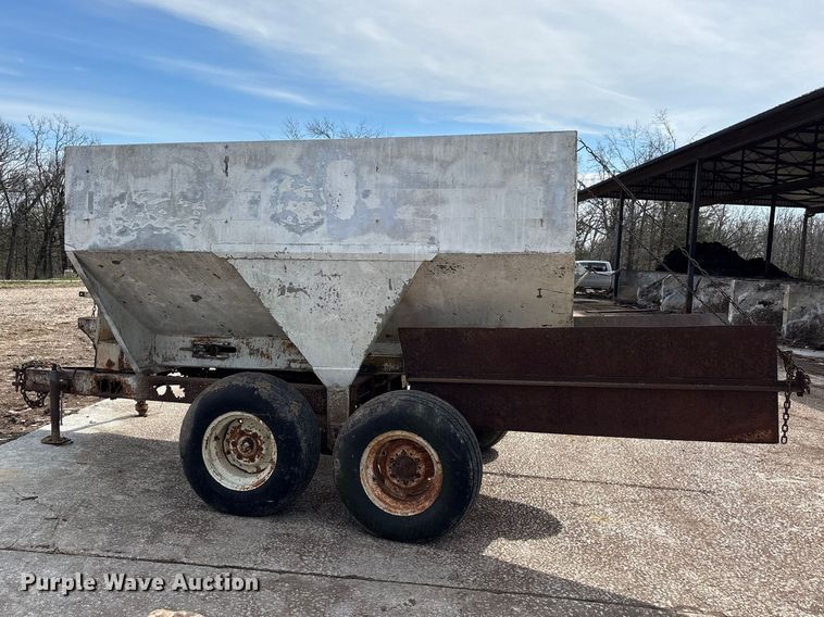 image for item DT0110 Dempsey spreader