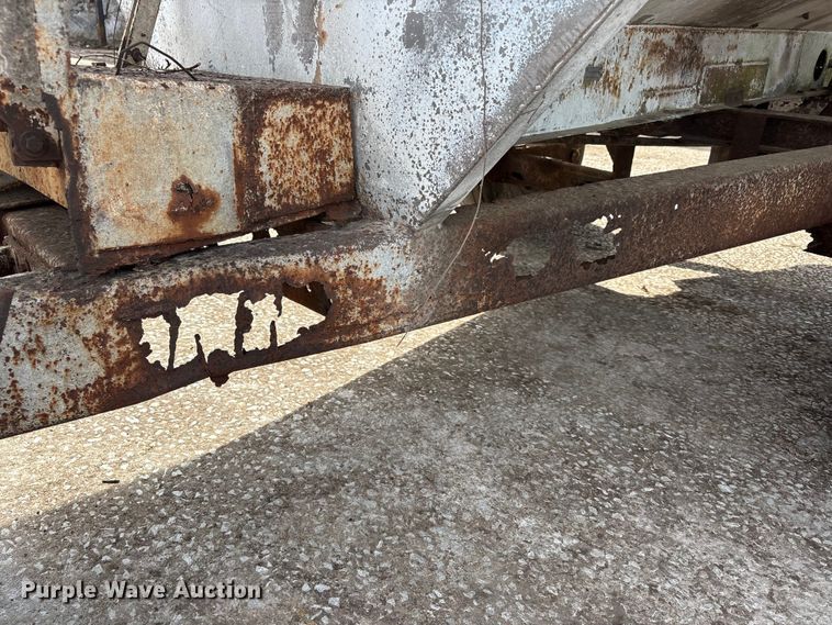 image for item DT0110 Dempsey spreader