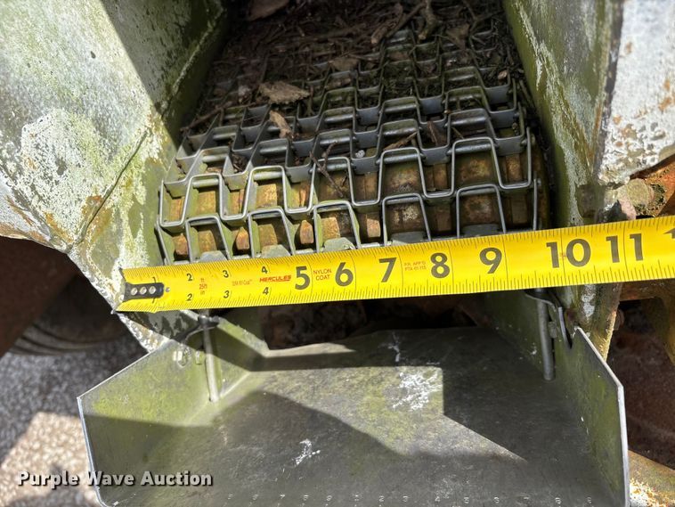 image for item DT0110 Dempsey spreader