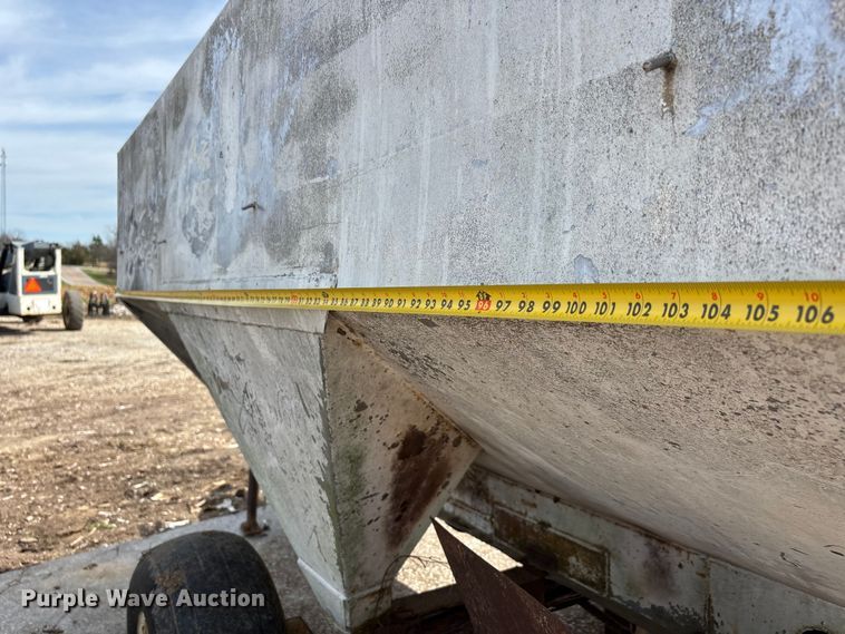 image for item DT0110 Dempsey spreader