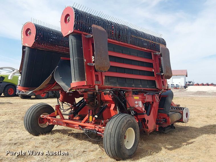 image for item DU3120 H&S Tri-Flex 6135 hay merger