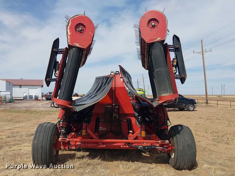 image for item DU3120 H&S Tri-Flex 6135 hay merger