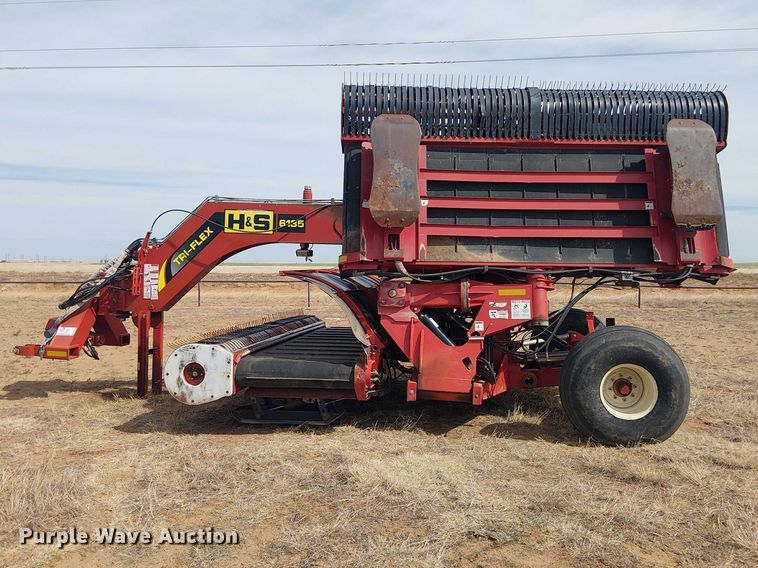 image for item DU3120 H&S Tri-Flex 6135 hay merger