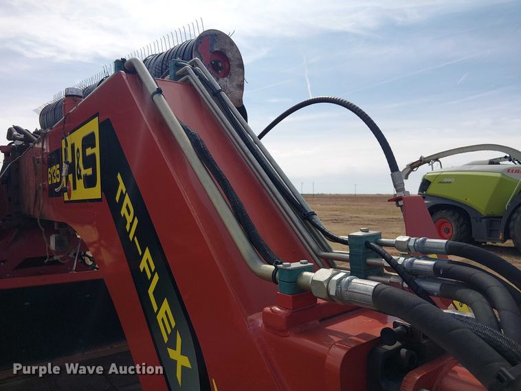 image for item DU3120 H&S Tri-Flex 6135 hay merger