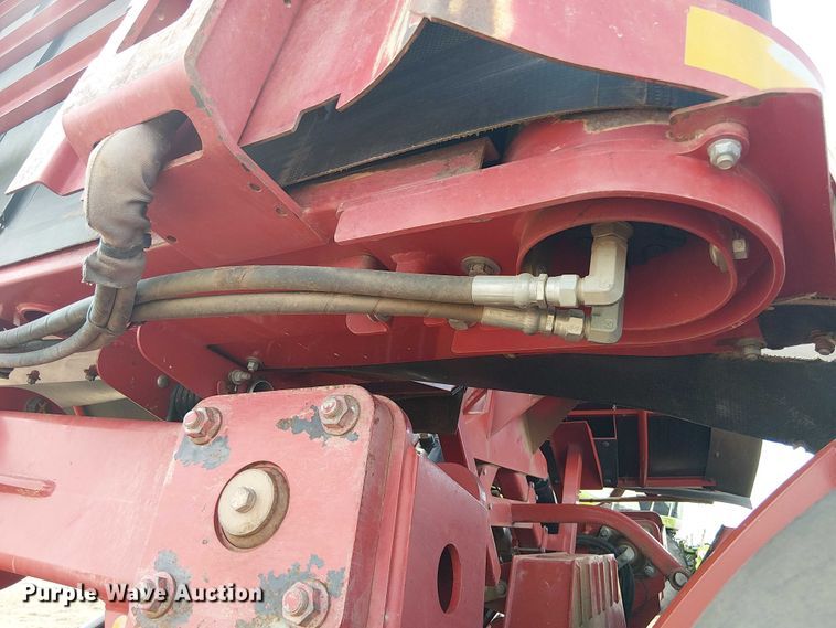 image for item DU3120 H&S Tri-Flex 6135 hay merger