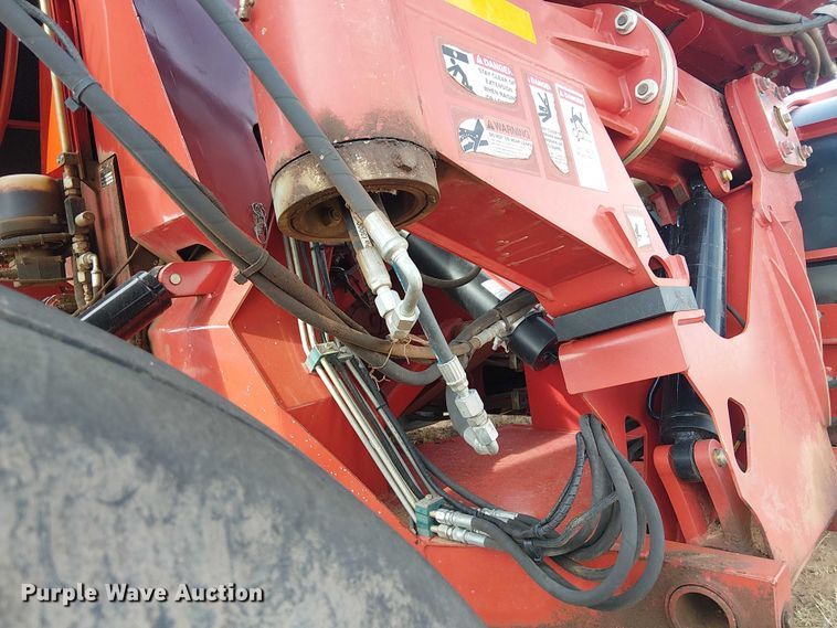 image for item DU3120 H&S Tri-Flex 6135 hay merger