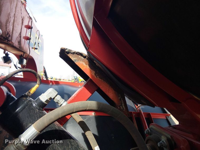 image for item DU3120 H&S Tri-Flex 6135 hay merger