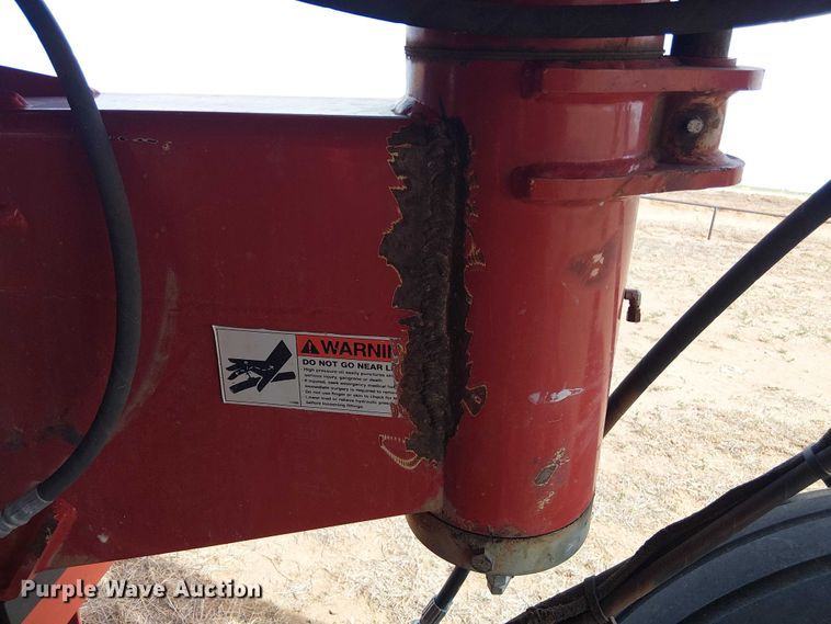 image for item DU3120 H&S Tri-Flex 6135 hay merger