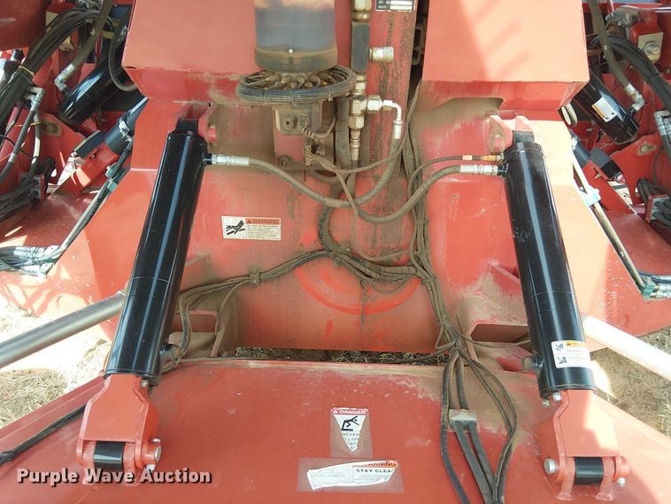 image for item DU3120 H&S Tri-Flex 6135 hay merger