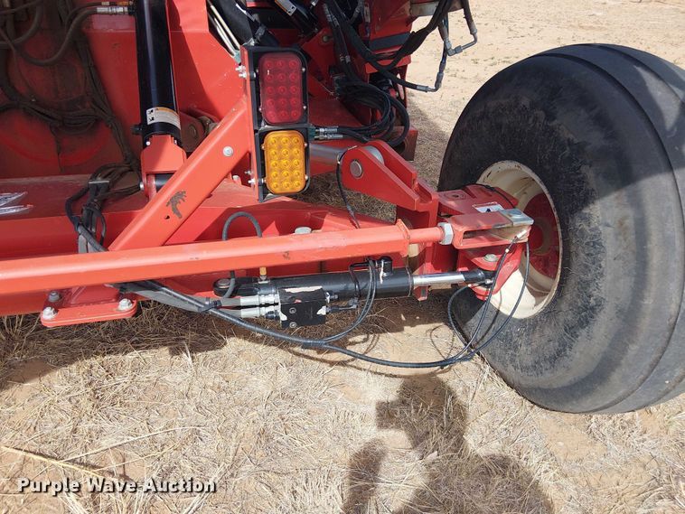 image for item DU3120 H&S Tri-Flex 6135 hay merger