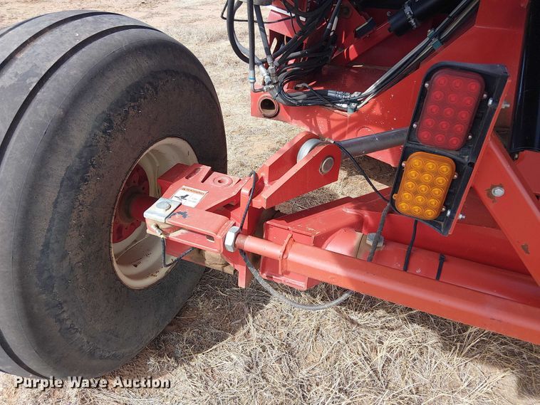 image for item DU3120 H&S Tri-Flex 6135 hay merger