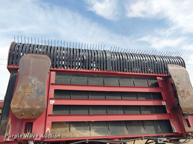 image for item DU3120 H&S Tri-Flex 6135 hay merger