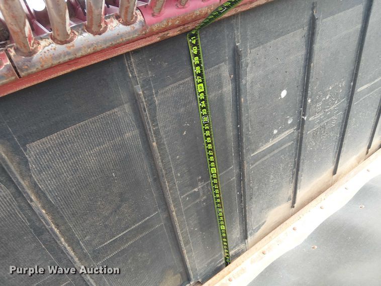 image for item DU3120 H&S Tri-Flex 6135 hay merger