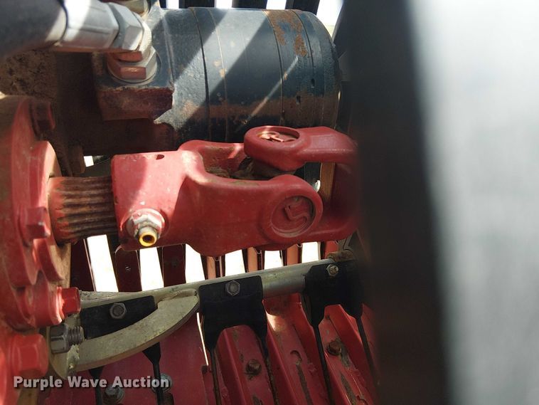 image for item DU3120 H&S Tri-Flex 6135 hay merger