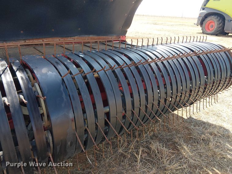 image for item DU3120 H&S Tri-Flex 6135 hay merger