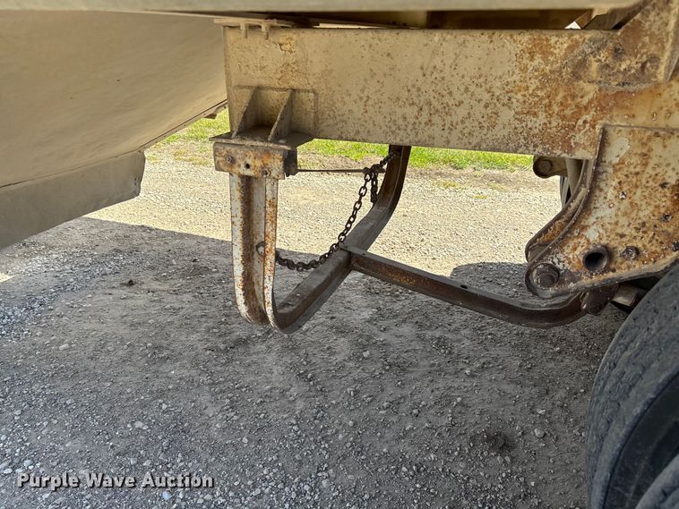 image for item DZ3970 1984 Timpte Super Hopper grain trailer