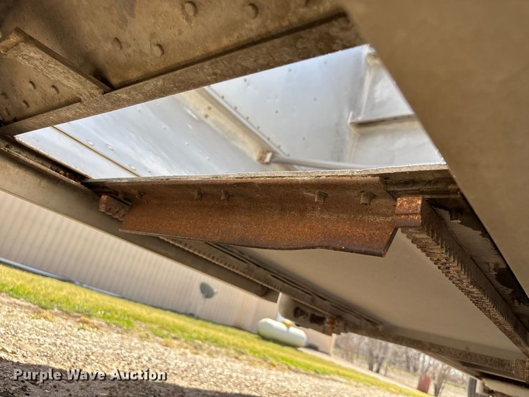 image for item DZ3970 1984 Timpte Super Hopper grain trailer