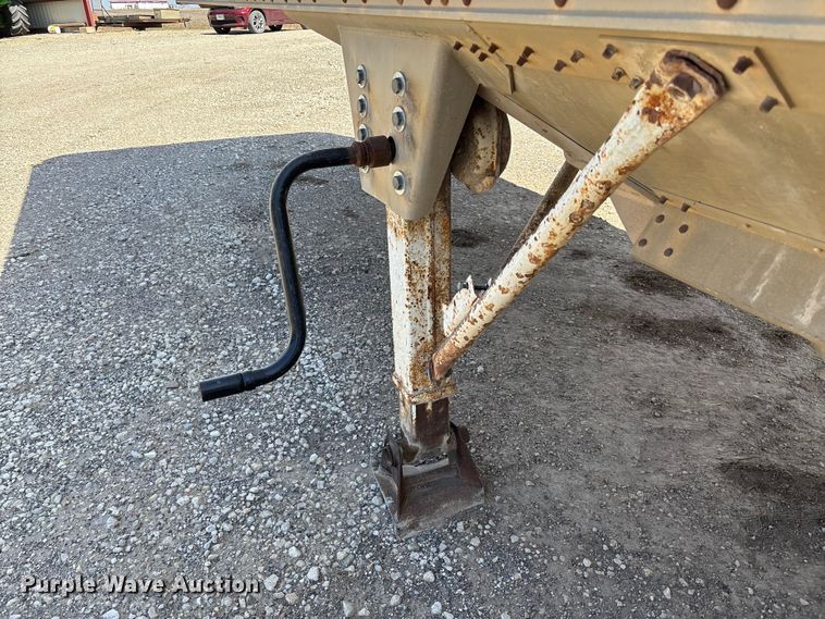 image for item DZ3970 1984 Timpte Super Hopper grain trailer