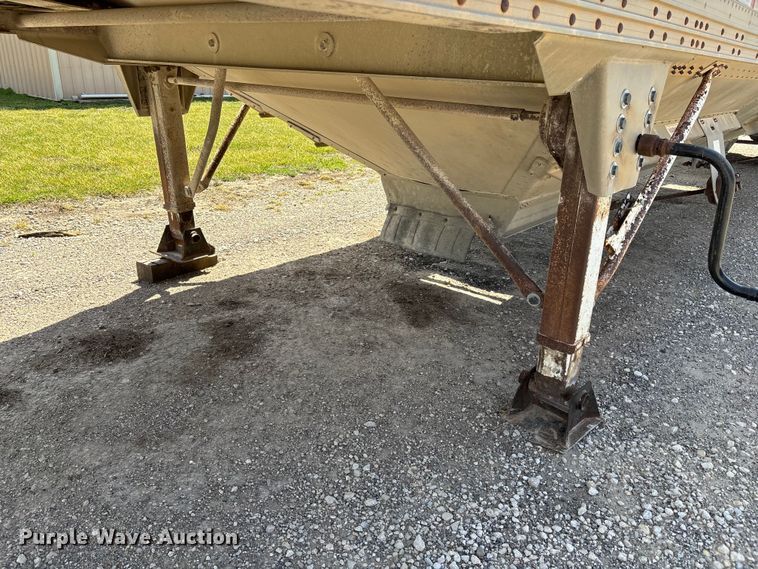 image for item DZ3970 1984 Timpte Super Hopper grain trailer