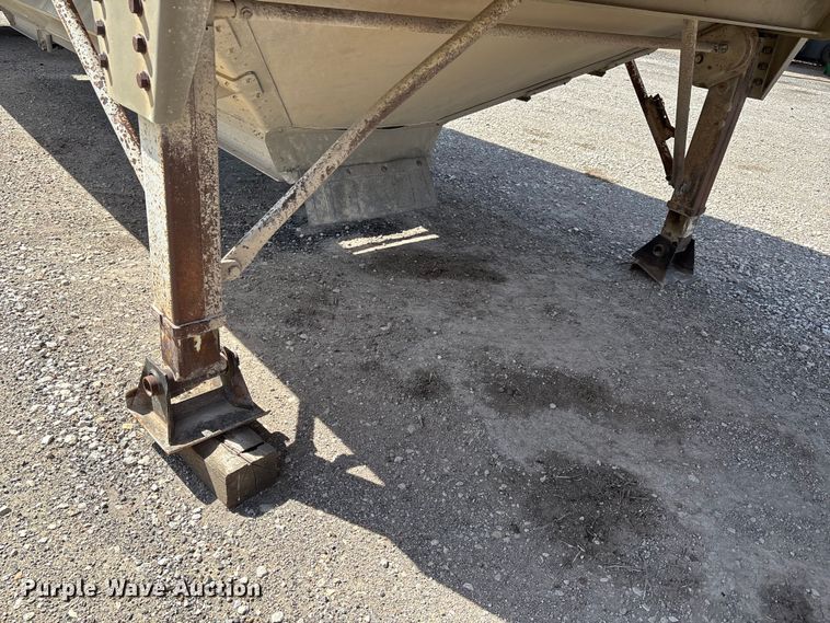 image for item DZ3970 1984 Timpte Super Hopper grain trailer
