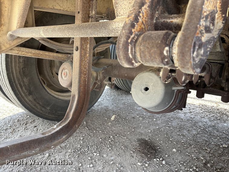 image for item DZ3970 1984 Timpte Super Hopper grain trailer