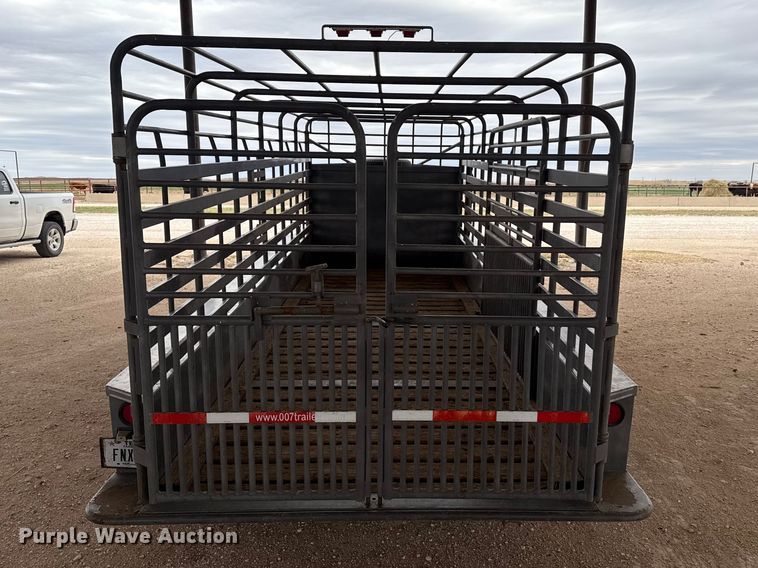 image for item DZ5353 2009 Parker livestock trailer