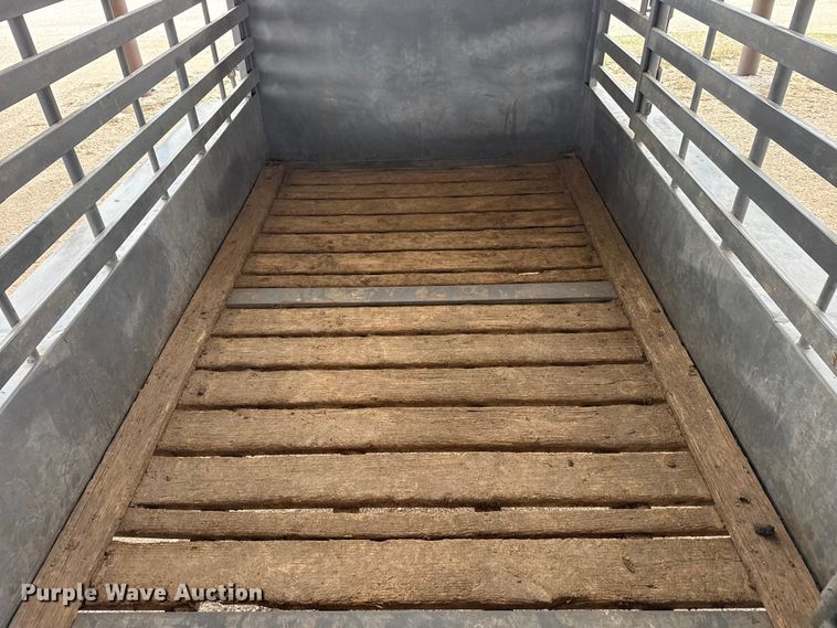 image for item DZ5353 2009 Parker livestock trailer