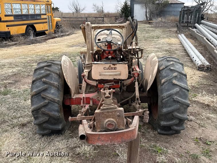 image for item DZ5372 Case 530 tractor