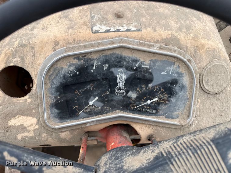 image for item DZ5372 Case 530 tractor