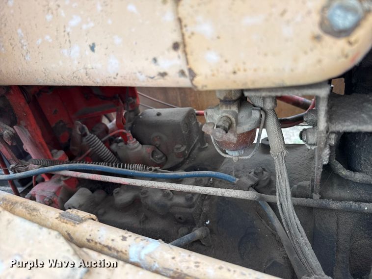 image for item DZ5372 Case 530 tractor