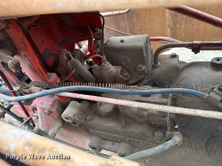 image for item DZ5372 Case 530 tractor