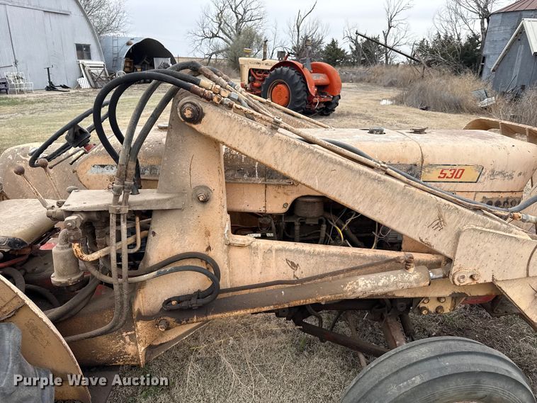 image for item DZ5372 Case 530 tractor