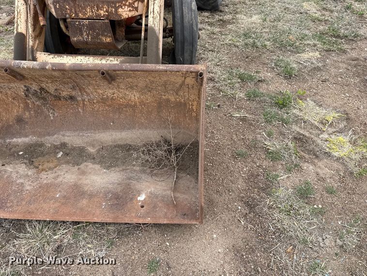 image for item DZ5372 Case 530 tractor