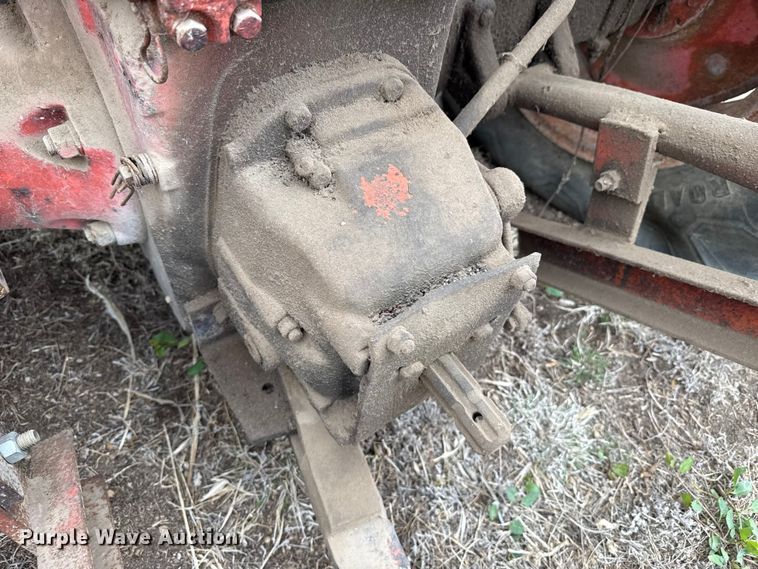 image for item DZ5372 Case 530 tractor