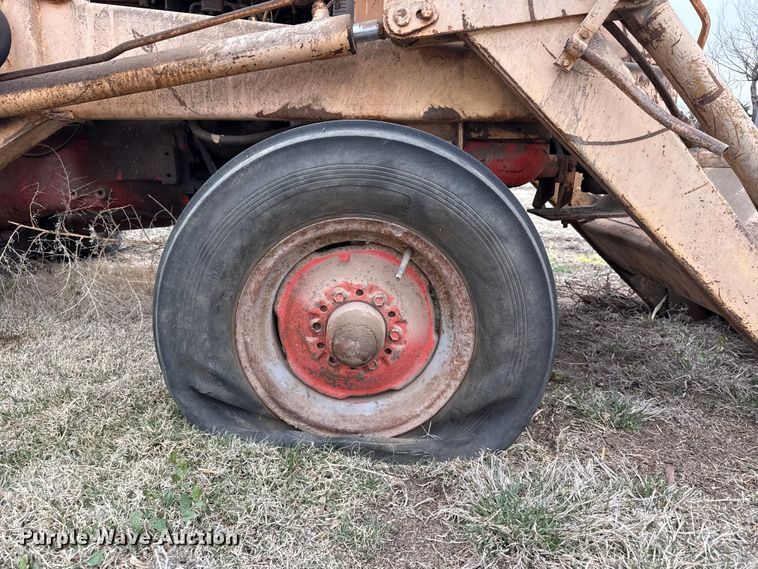 image for item DZ5372 Case 530 tractor