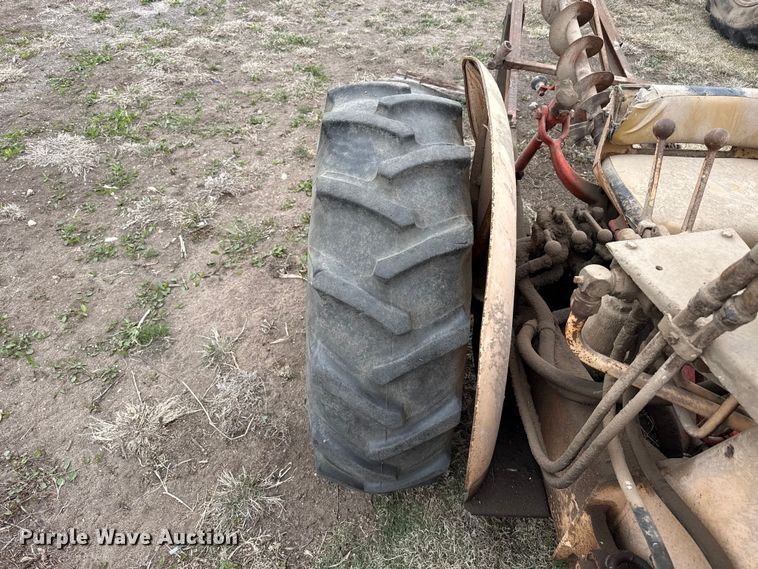 image for item DZ5372 Case 530 tractor