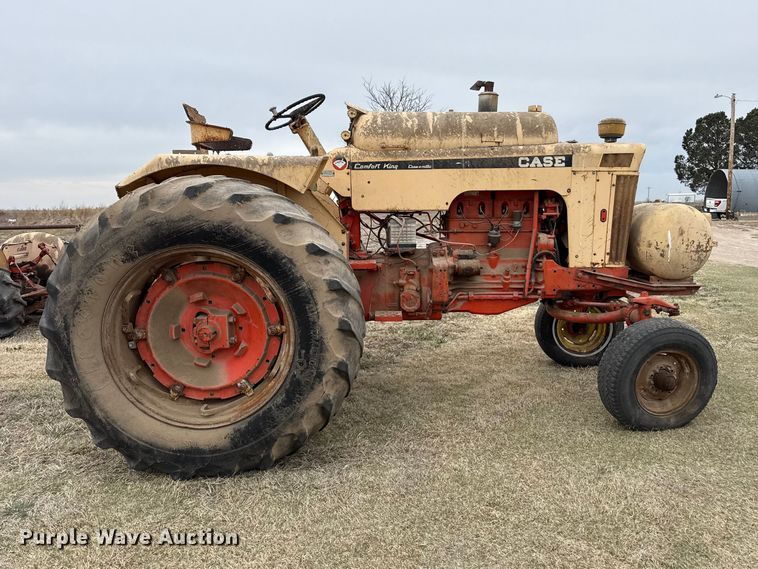 image for item DZ5373 Case tractor