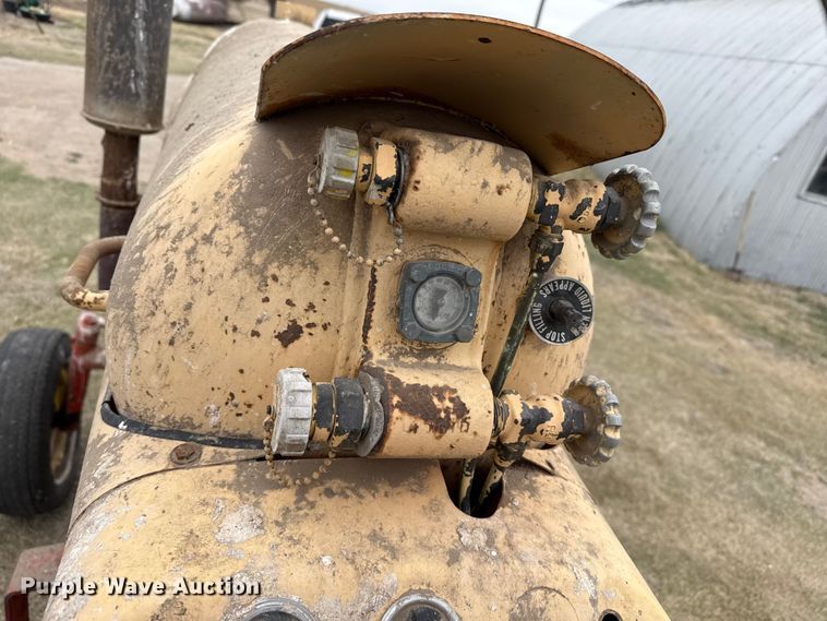 image for item DZ5373 Case tractor