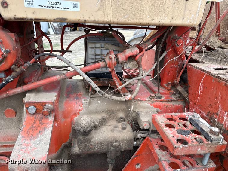 image for item DZ5373 Case tractor