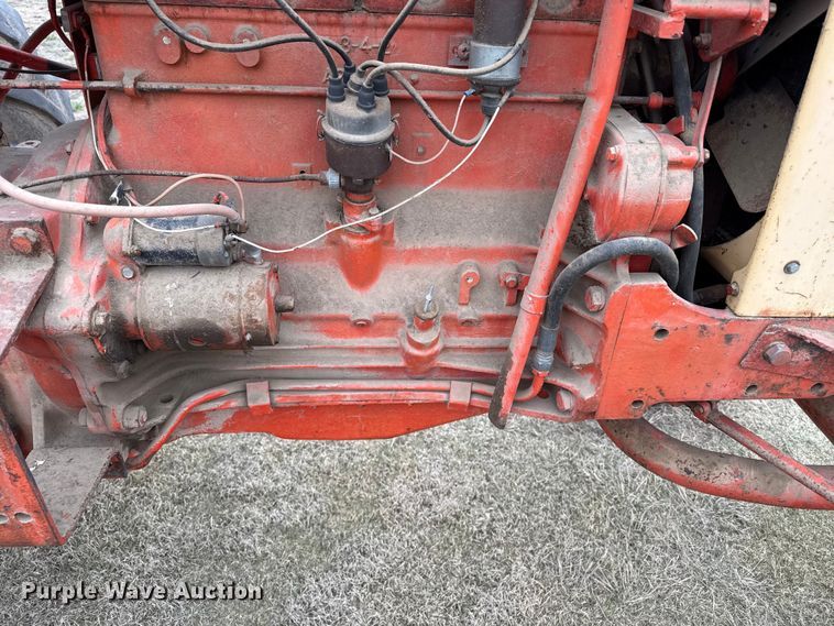 image for item DZ5373 Case tractor