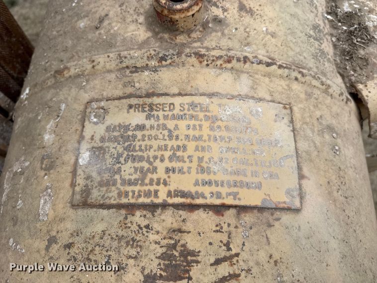 image for item DZ5373 Case tractor