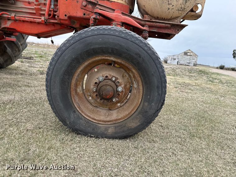 image for item DZ5373 Case tractor