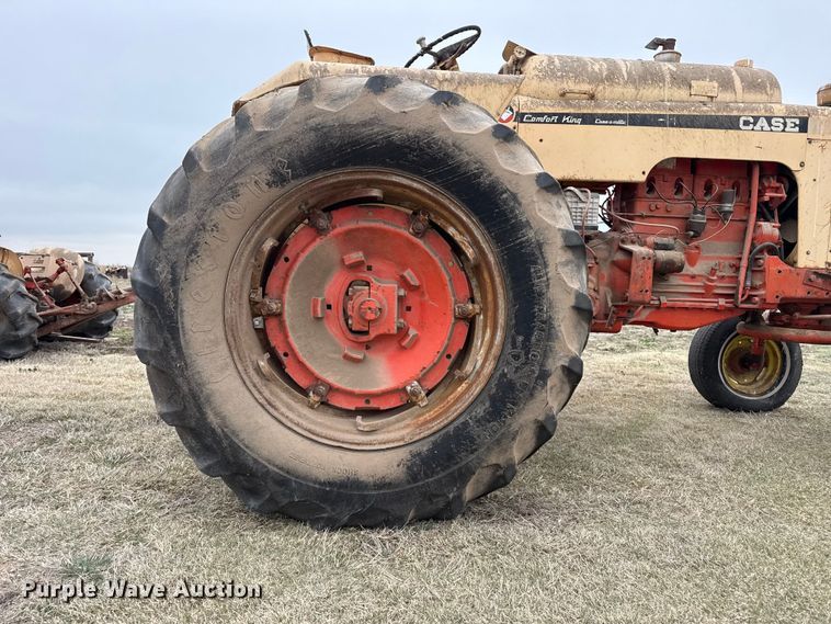 image for item DZ5373 Case tractor