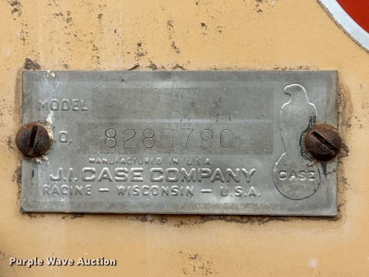 image for item DZ5373 Case tractor