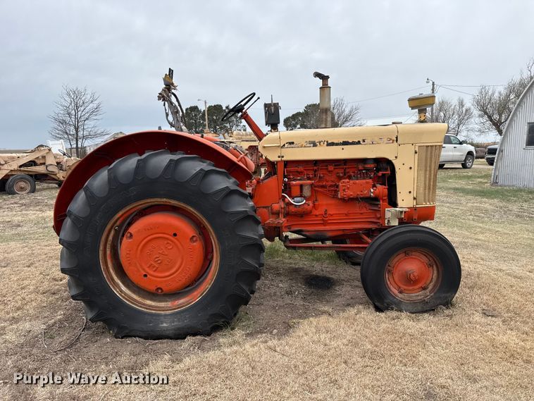 image for item DZ5374 Case 930 tractor