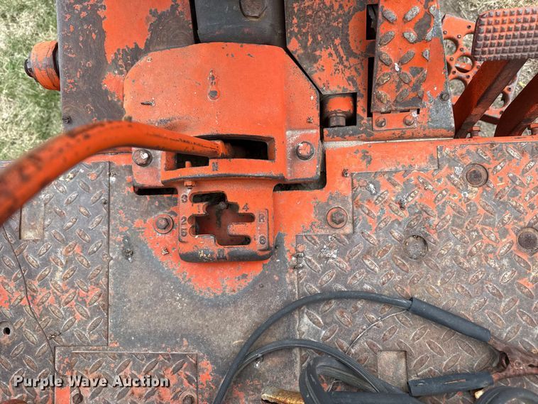 image for item DZ5374 Case 930 tractor