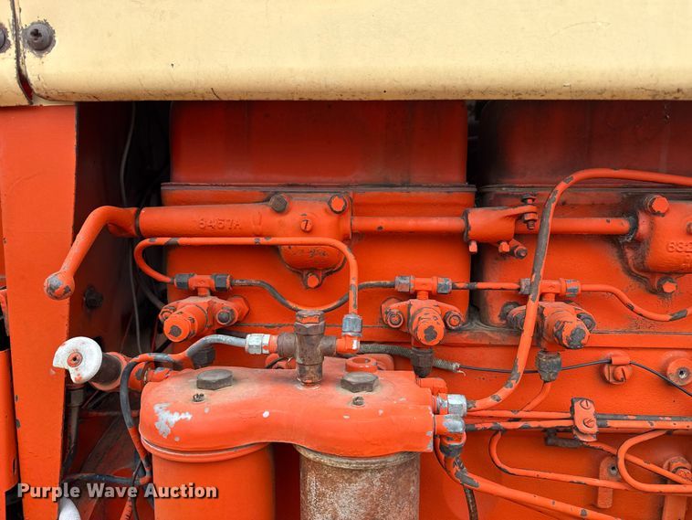 image for item DZ5374 Case 930 tractor