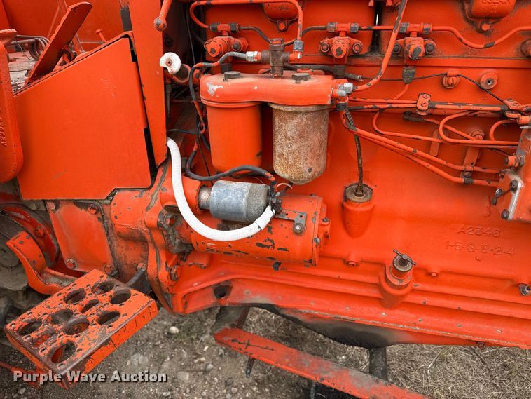 image for item DZ5374 Case 930 tractor